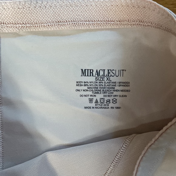 MiracleSuit “Tummy Tuck” High Waist Long Leg Shaper - Picture 3 of 9